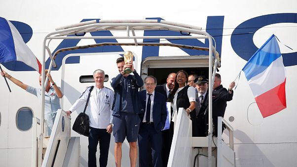 Après leur sacre en Russie, le retour triomphal des Bleus en France Après leur sacre en Russie, le retour triomphal des Bleus en France