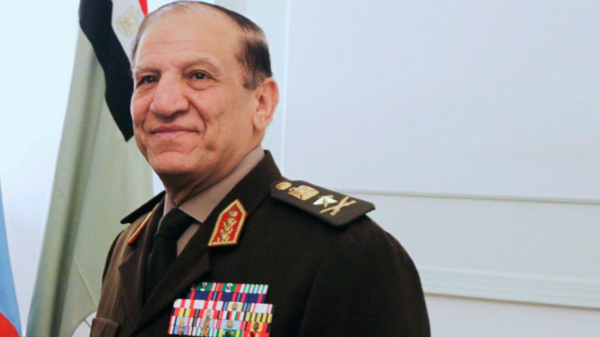  رئيس الأركان المصري السابق سامي عنان في حالة "حرجة" بالمستشفى