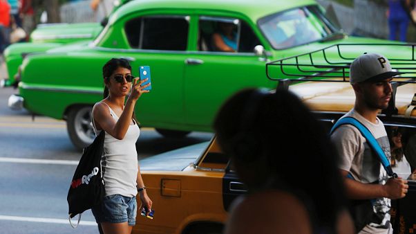 Los teléfonos móviles ya tendrán Internet en Cuba Los teléfonos móviles ya tendrán Internet en Cuba