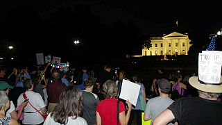 Siguen las críticas contra Trump después de la cumbre en Helsinki