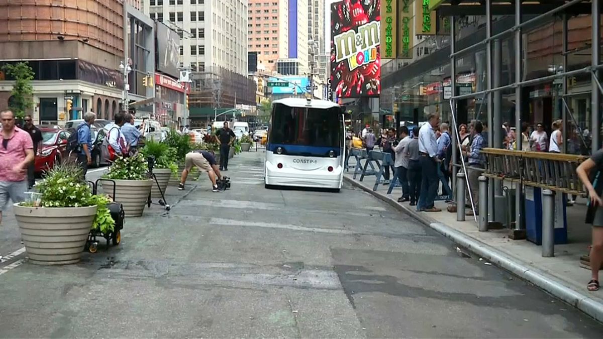 شاهد: أول حافلة ذاتية القيادة تجوب شوارع نيويورك