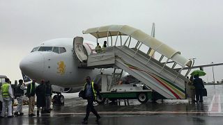20 sene sonra Etiyopya-Eritre arasında ilk uçuşu yapan uçak hazırlanırken