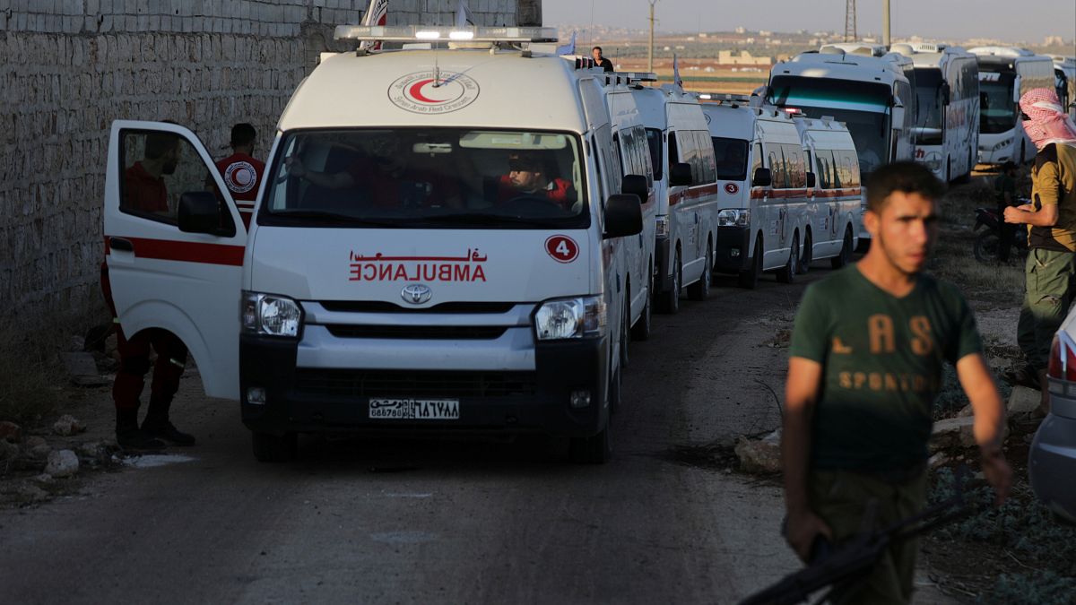 الإخبارية السورية: خروج كامل الحافلات من كفريا والفوعة لتصبح البلدتان خاليتين من المدنيين