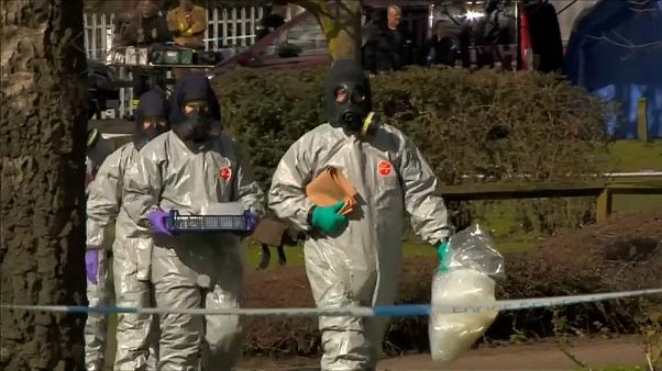 İngiltere'de ajan Skripal ve kızına saldırı düzenleyenlerin kimliği tespit edildi İngiltere'de ajan Skripal ve kızına saldırı düzenleyenlerin kimliği tespit edildi