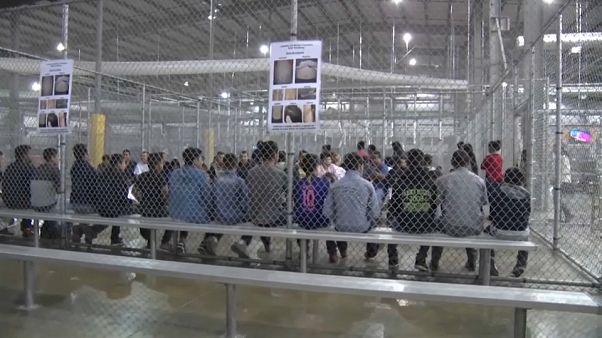 Wie im Gefängnis: Migrantenunterkünfte für Kinder Wie im Gefängnis: Migrantenunterkünfte für Kinder