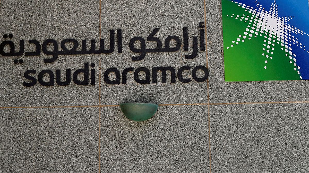 أرامكو تتفاوض لشراء حصة في رابع أكبر شركة كيماويات في العالم 