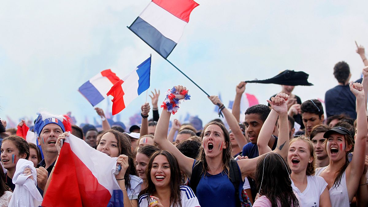 Molestie sessuali mentre la Francia vinceva la Coppa del Mondo