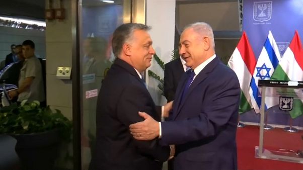 Netanyahu recibe a Orbán como "un verdadero amigo de Israel" Netanyahu recibe a Orbán como "un verdadero amigo de Israel"