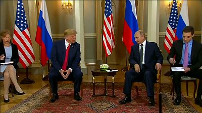 الرئيس الأمريكي دونالد ترامب ونظيره الروسي فلاديمير بوتين في أول لقاء