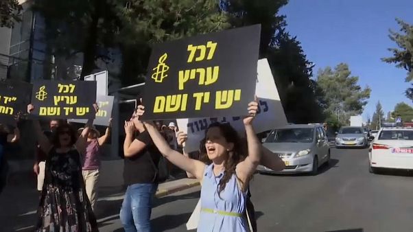 Amnistía Internacional detiene la caravana de Orban en Israel Amnistía Internacional detiene la caravana de Orban en Israel