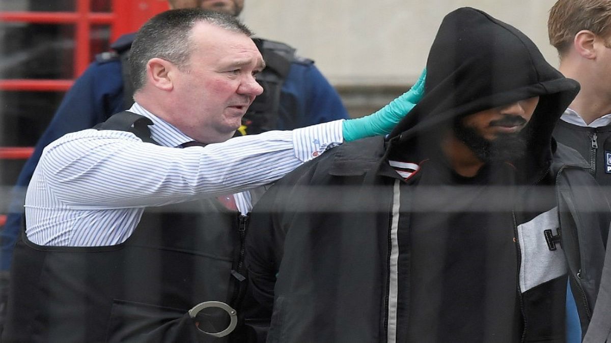 لندن تحكم على صانع قنابل "طالبان" بالسجن مدى الحياة