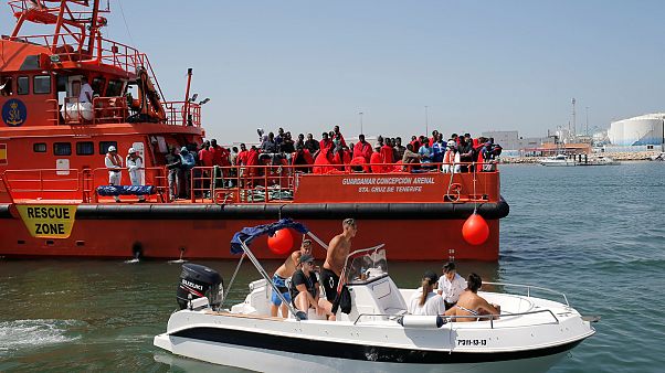 Több száz menekültet mentettek ki Több száz menekültet mentettek ki