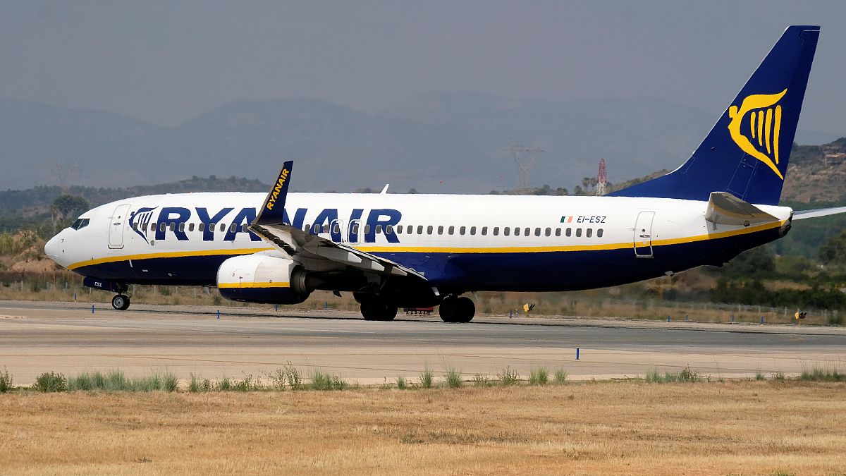 Ryanair amenaza con reducir su flota