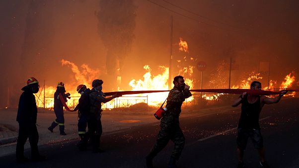 Τραγωδία στην Αττική - Πάνω από 20 νεκροί από τις πυρκαγιές Τραγωδία στην Αττική - Πάνω από 20 νεκροί από τις πυρκαγιές