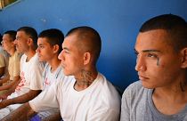 Pandillas rivales aprenden a convivir en El Salvador