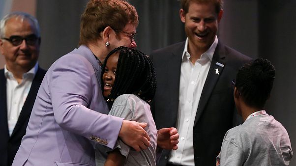 Elton John e Príncipe Harry lançam Fundo MenStar contra o HIV-SIDA Elton John e Príncipe Harry lançam Fundo MenStar contra o HIV-SIDA