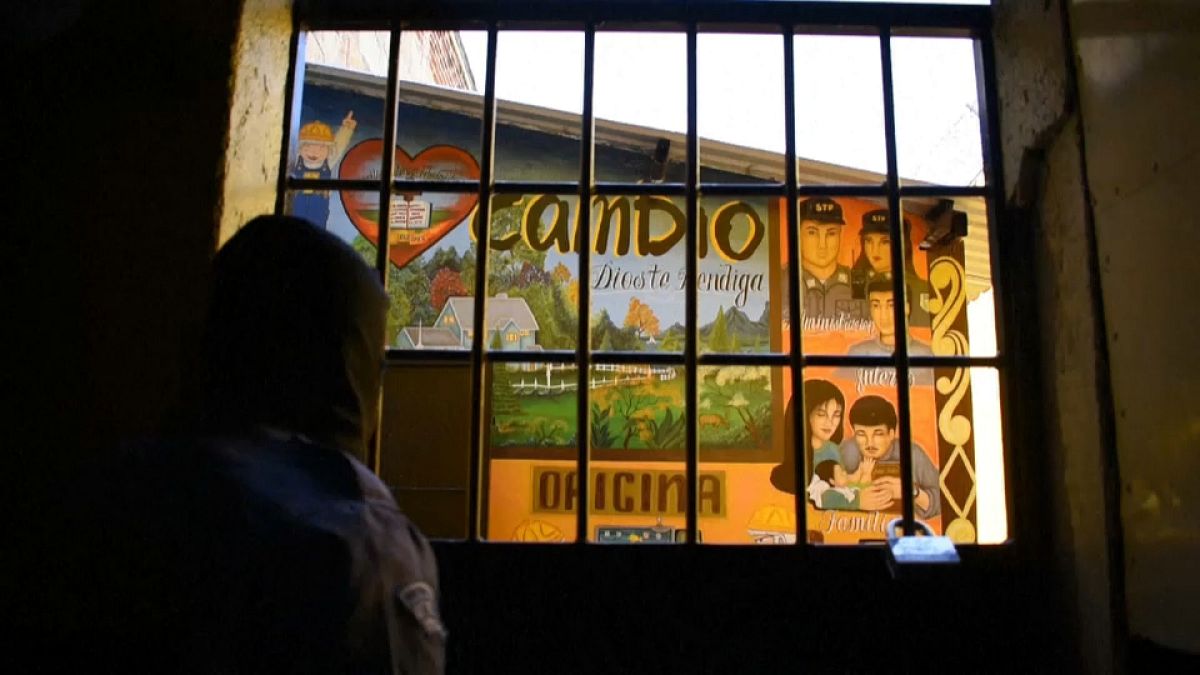 Rumo à reconciliação nas prisões de El Salvador 