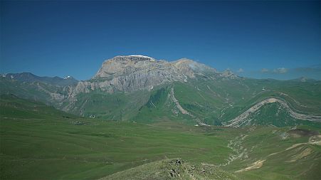 Discover the Shahdag mountain and the Greater Caucasus range
