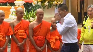 Thaïlande : les rescapés de la grotte en retraite dans un temple bouddhiste