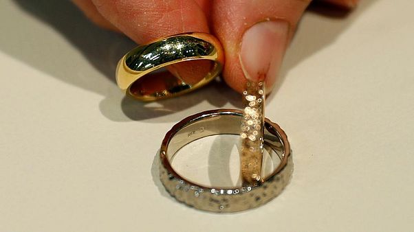 Un tribunal británico obliga a una mujer a seguir casada hasta 2020 Un tribunal británico obliga a una mujer a seguir casada hasta 2020