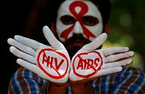 اليونيسيف: 30 مصابا بالإيدز كل ساعة والغالبية من الفتيات