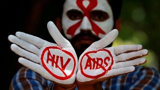 اليونيسيف: 30 مصابا بالإيدز كل ساعة والغالبية من الفتيات