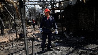 A tűzben eltűnteket keresik Görögországban