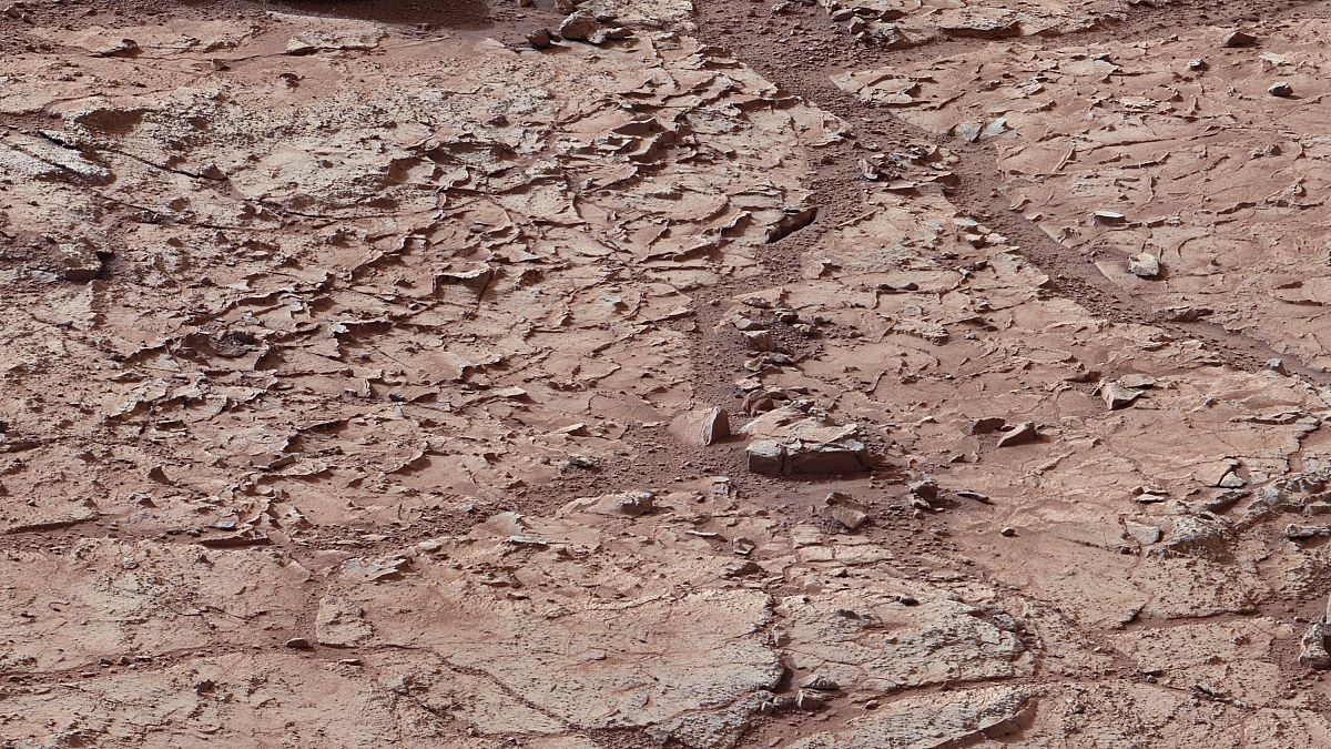 La superficie del planeta Marte dentro del cráter Gale.