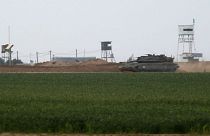 دبابة إسرائيلية على الحدود مع قطاع غزة.