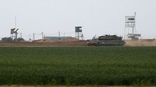 دبابة إسرائيلية على الحدود مع قطاع غزة.