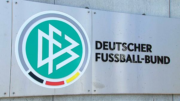 DFB-Präsident Grindel weist Rassismus-Vorwurf zurück DFB-Präsident Grindel weist Rassismus-Vorwurf zurück