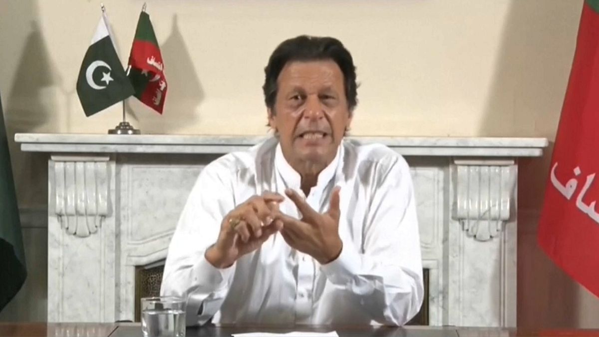 Imran Khan declara vitória em eleições no Paquistão