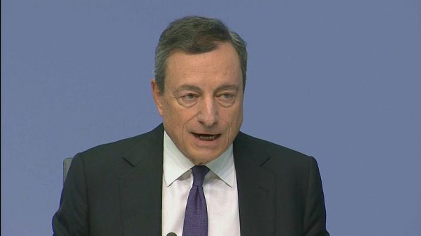 Μ. Ντράγκι: «Καλό σημάδι η συμφωνία Γιούνκερ - Τραμπ» Μ. Ντράγκι: «Καλό σημάδι η συμφωνία Γιούνκερ - Τραμπ»