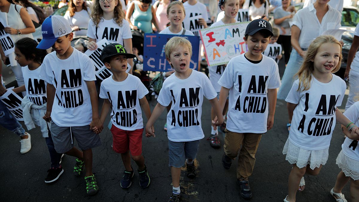 Proteste a Washington: Bimbi siano riuniti ai genitori