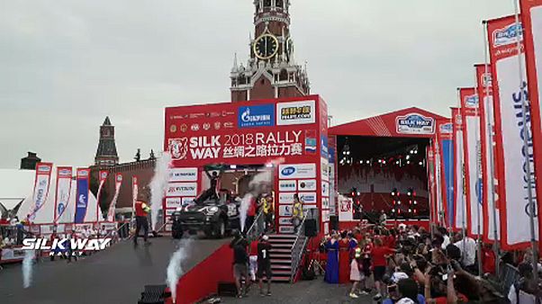 Célba ért a Vörös téren a Selyemút-rali Célba ért a Vörös téren a Selyemút-rali