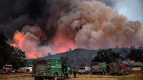 Ancora fiamme nel nord della California Ancora fiamme nel nord della California
