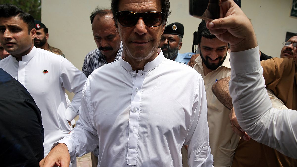 Imran Khan begins coalition search