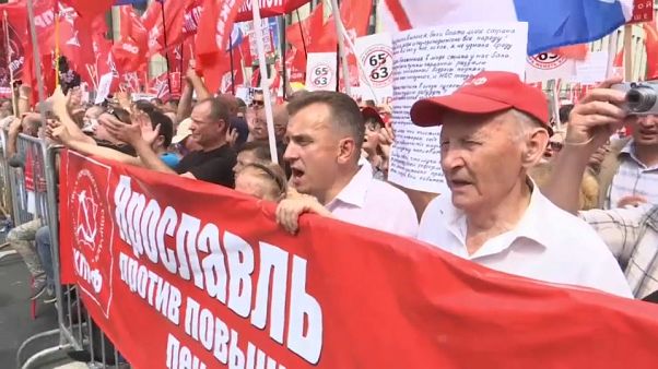 A nyugdíjkorhatár emelése ellen tüntettek Oroszország-szerte A nyugdíjkorhatár emelése ellen tüntettek Oroszország-szerte