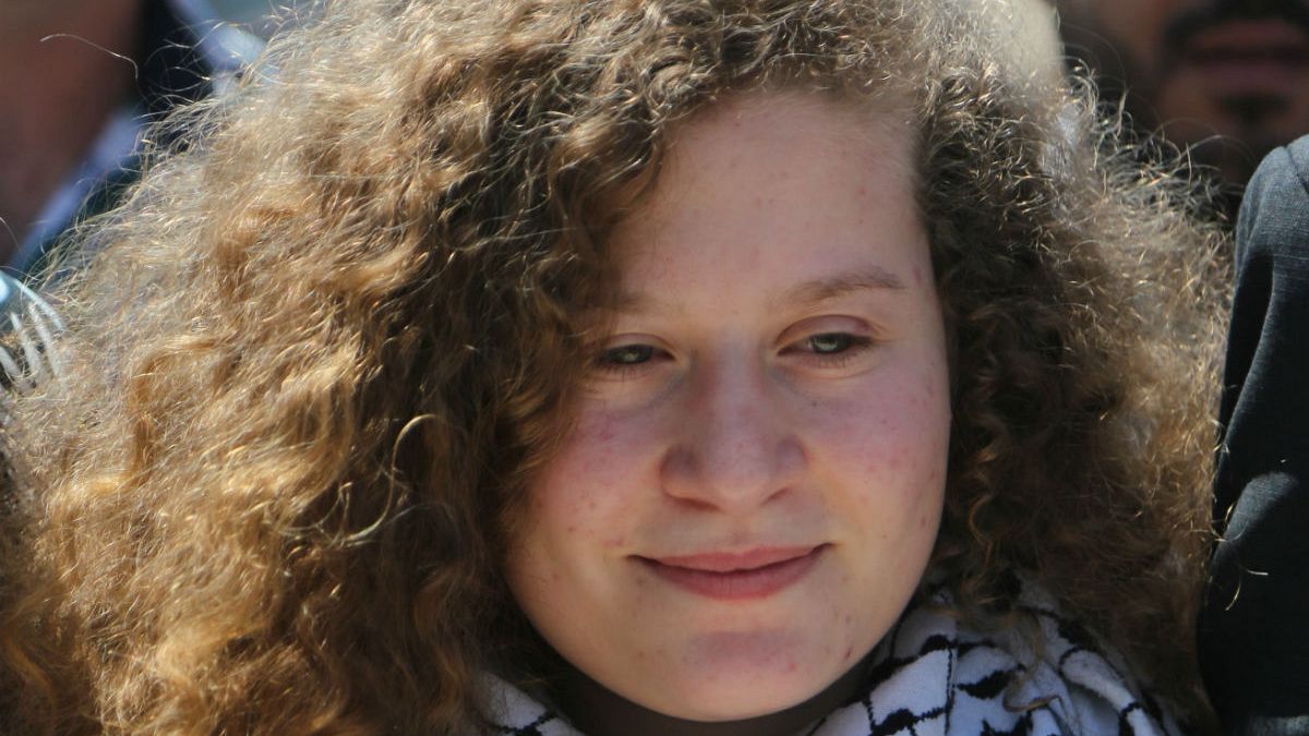 Filistinli 'cesur kız' Ahed Tamimi serbest bırakıldı