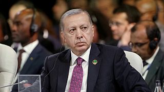 اردوغان: در برابر تحریم آمریکا عقب نشینی نمی کنیم