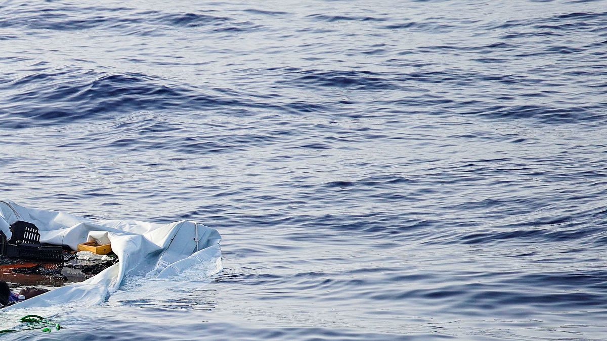 Ege'de bot alabora oldu: 3'ü bebek 6 Türk vatandaşı can verdi