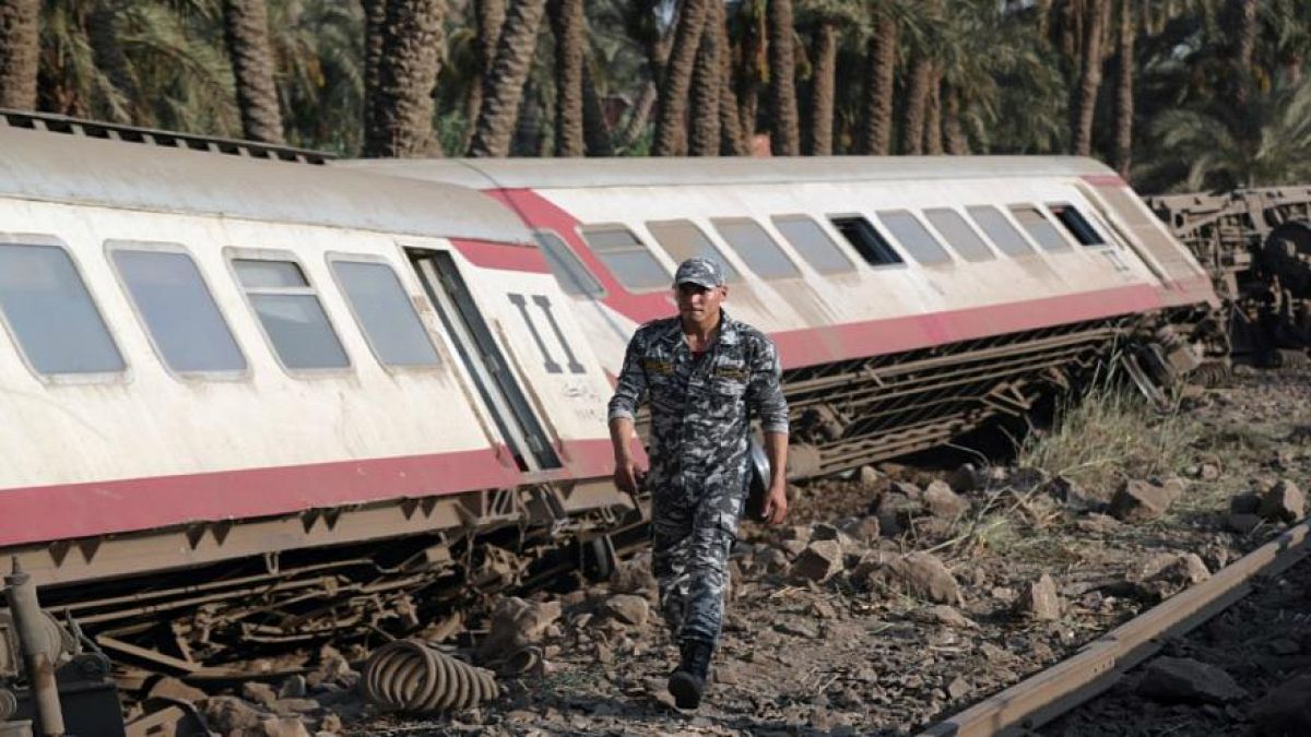 صورة أرشيفية لحادث قطار في مصر