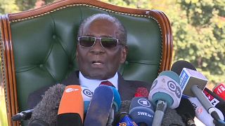 Mugabe says he will vote for the opposition in Monday's poll