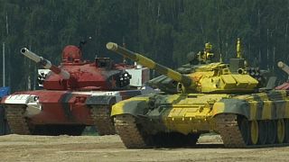 شاهد: حرب الدبابات في روسيا