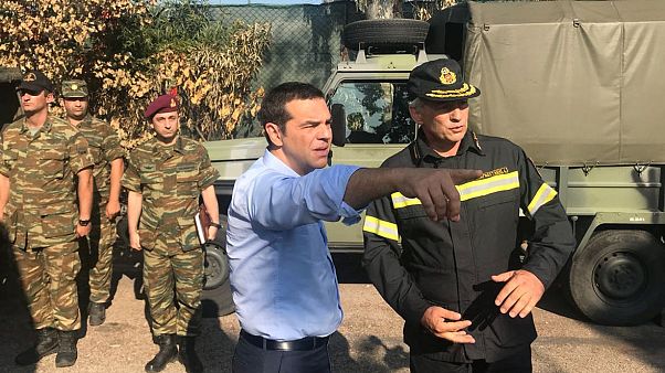 Grèce : Tsipras sur les lieux de la tragédie Grèce : Tsipras sur les lieux de la tragédie