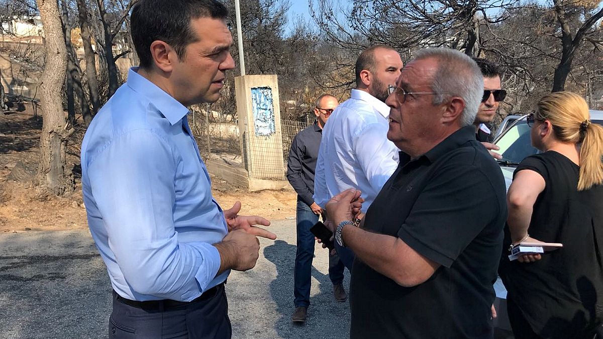 Alexis Tsipras visita as áreas mais afetadas pelos incêndios 
