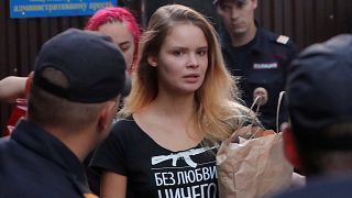 Russland: Pussy-Riot-Flitzer nach Arrest-Entlassung wieder verhaftet