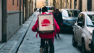 A takeaway courier for the online platform Foodora (KaiPilger/Pixabay)