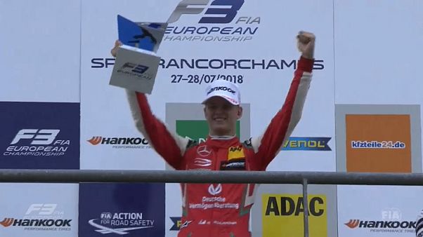 Mick Schumacher celebra o 1.º triunfo na Fórmula 3 Mick Schumacher celebra o 1.º triunfo na Fórmula 3