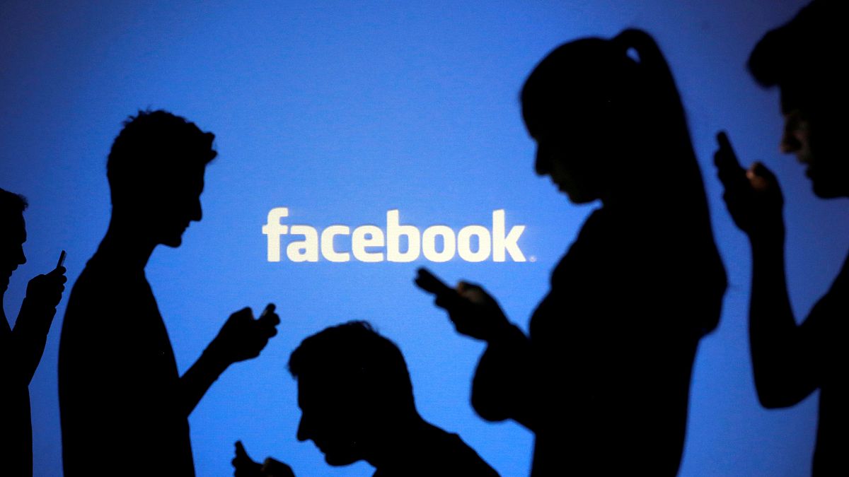 Facebook deteta nova campanha de influência política